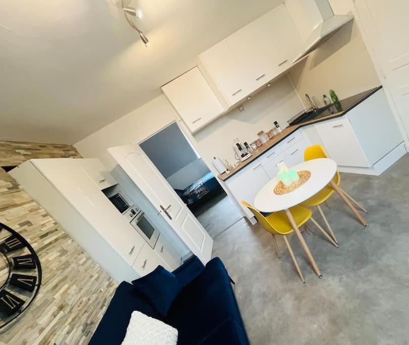 Appartement « My Love » Sainte-Savine Buitenkant foto